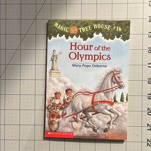 Scholastic Magic Tree House: Hour of the Olympics - Red and Gray Cover